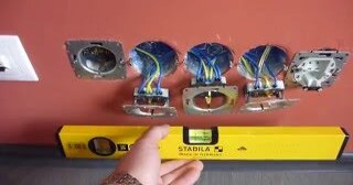 Установка розеток в Шахтах в октябре
